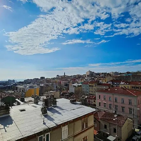 Διαμέρισμα Terrazzo Di 50mq E Park Privato *