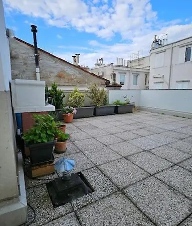 Terrazzo Di 50mq E Park Privato Διαμέρισμα